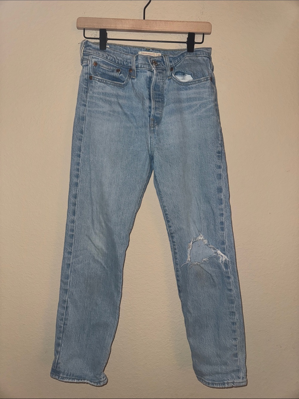 Levi's Wedgie Straight Premium Denim Light Blue Jeans Size 27
